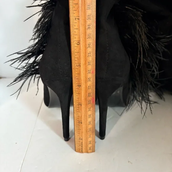 Fashion Nova Like a Diva OverThe Knee Boots in black stiletto heel side zipper. - Picture 7 of 12